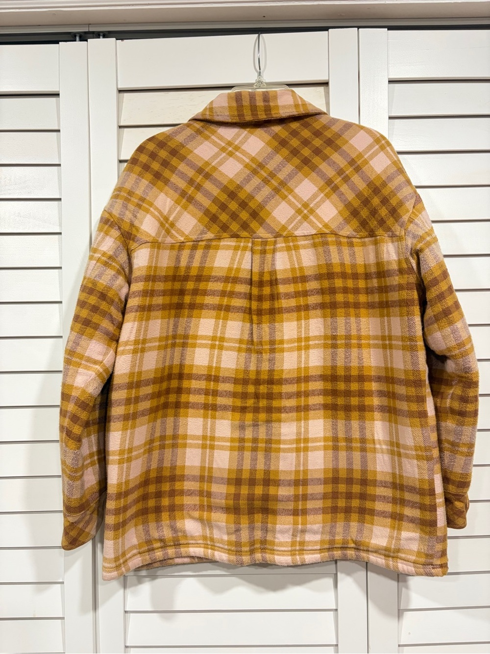 Aerie Fur/Sherpa Lined Pink and Orange Flannel Jacket with Pockets+ A GIFT 🎁 - Picture 7 of 7